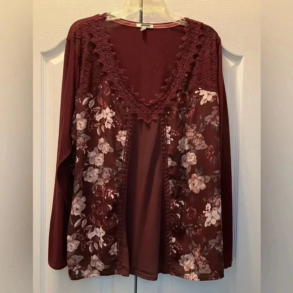 Maurice’s Womens Eyelet Trimmed Burgandy Top Size 3X